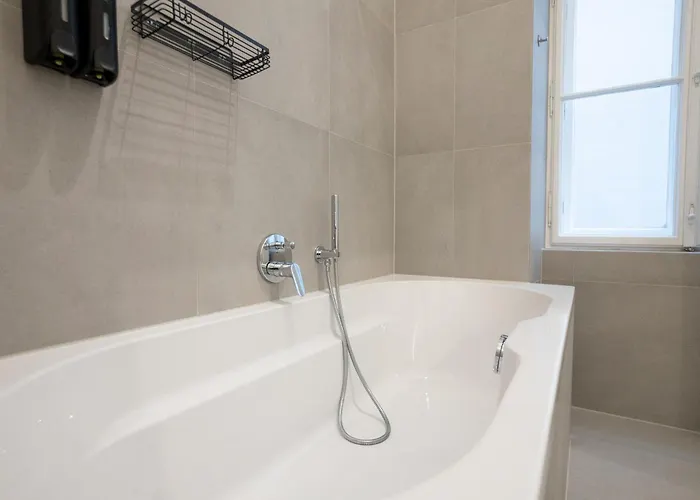 Stylish & Modern 90m2 Flat In Prime Location * Viena