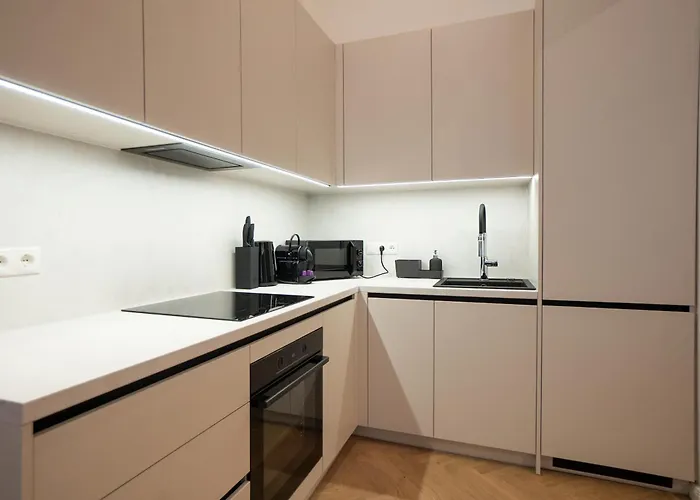 Apartamento Stylish & Modern 90m2 Flat In Prime Location *