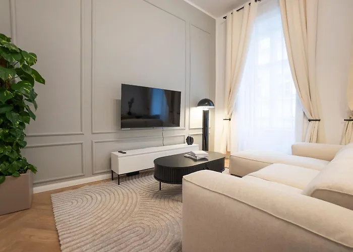 Stylish & Modern 90m2 Flat In Prime Location *