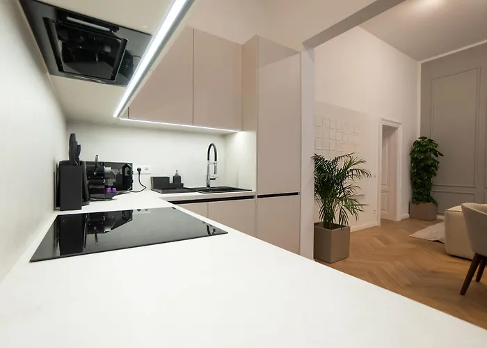 Stylish & Modern 90m2 Flat In Prime Location Apartamento