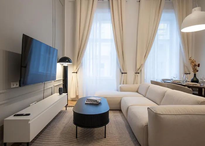 Stylish & Modern 90m2 Flat In Prime Location Apartamento Viena