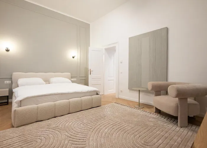 Stylish & Modern 90m2 Flat In Prime Location *